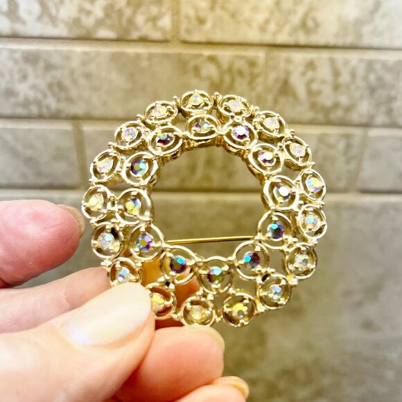 Vintage Crystal Beaded Round Wreath Brooch Pin by DODDS - Picture 6 of 10